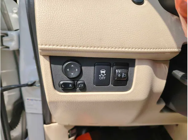 Car image 33