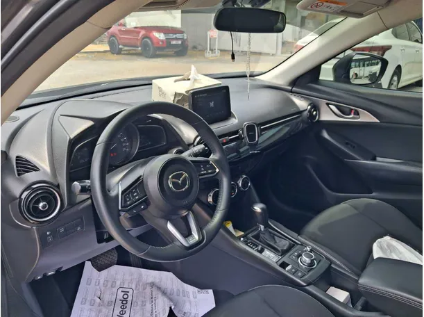 Car image 11