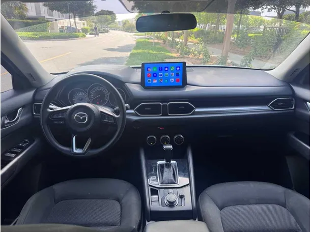 Car image 13
