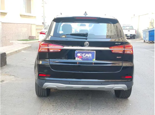 Car image 6