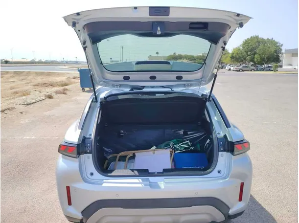 Car image 27