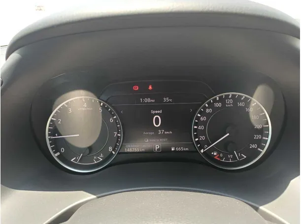 Car image 27