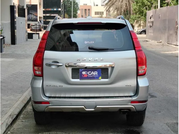 Car image 6