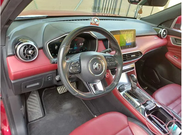 Car image 11