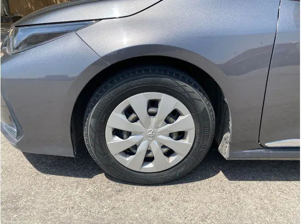 Car image 10