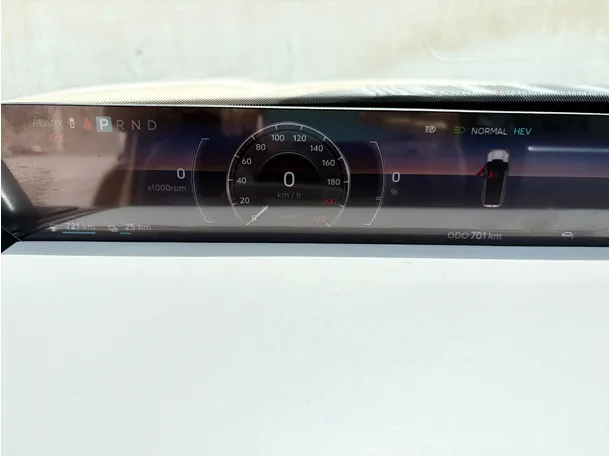 Car image 23
