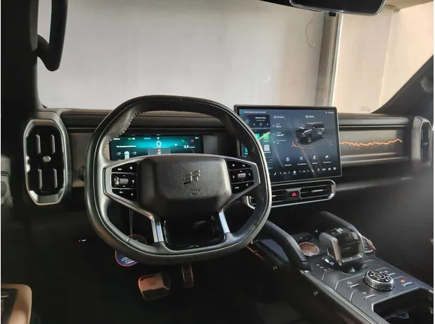 Car image 28