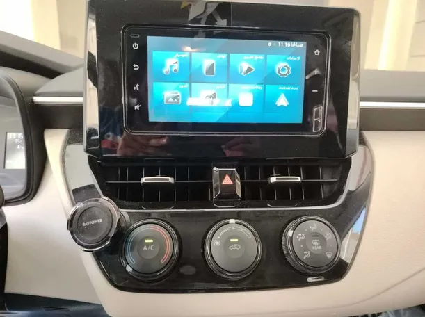 Car image 26