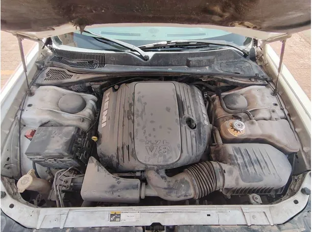 Car image 32