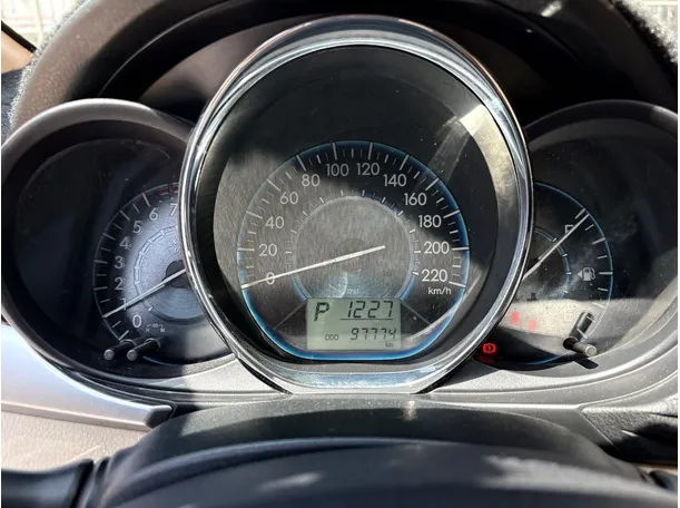 Car image 23