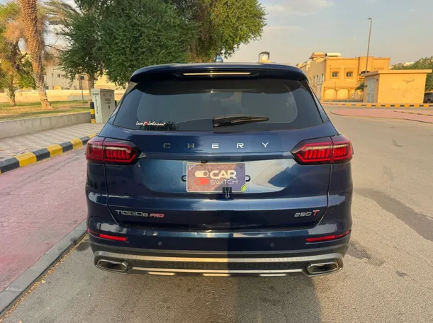 Car image 6
