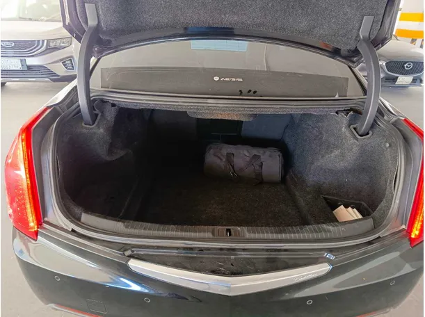 Car image 30
