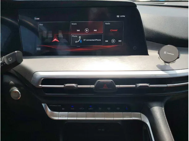 Car image 20