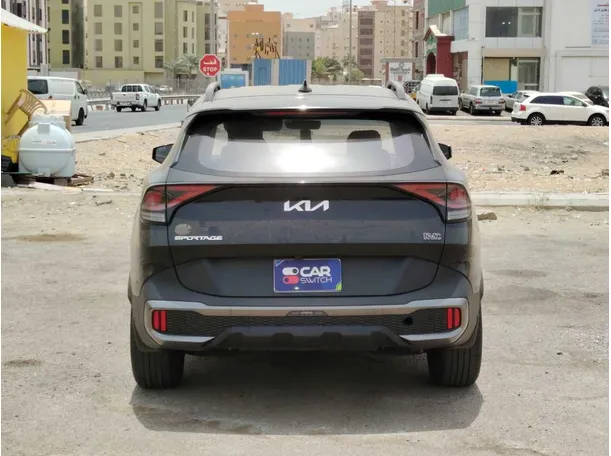 Car image 6