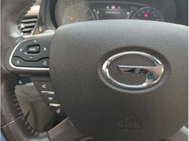Car image 22