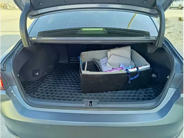 Car image 31