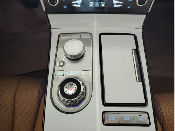 Car image 29