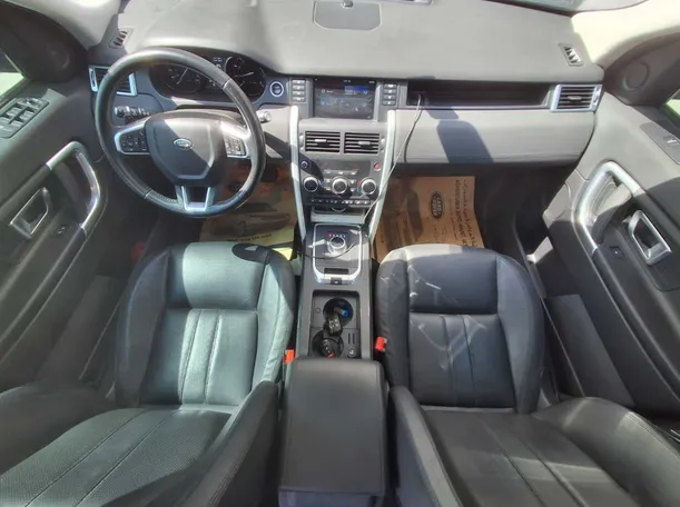 Car image 14