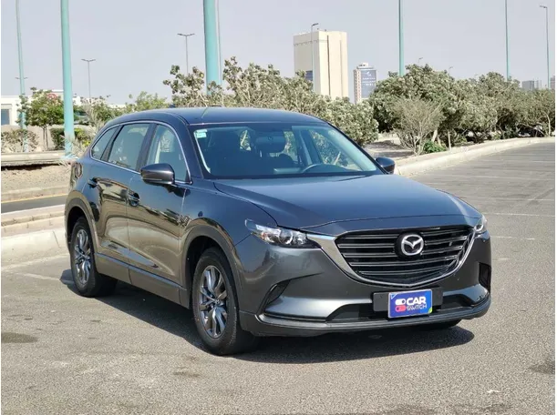 Car image 4