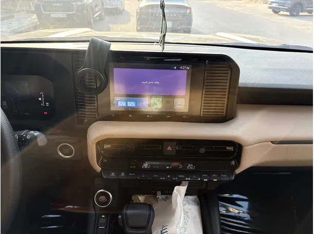 Car image 20