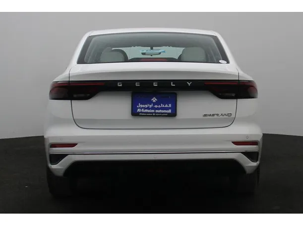 Car image 12