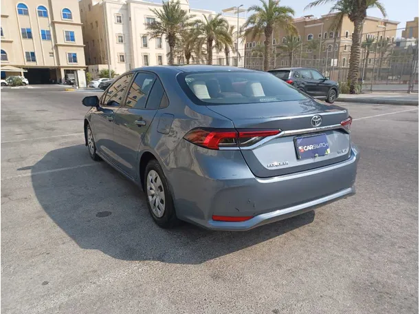 Car image 7
