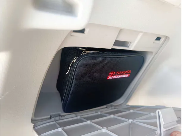 Car image 35