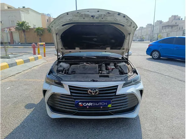 Car image 35