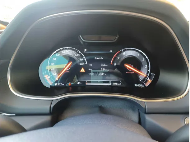 Car image 17