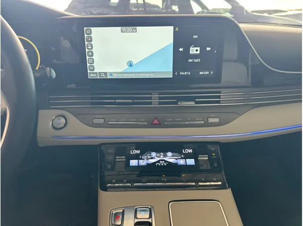 Car image 13