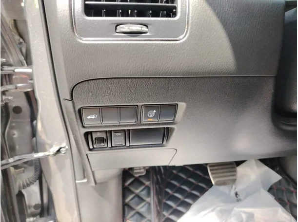 Car image 45