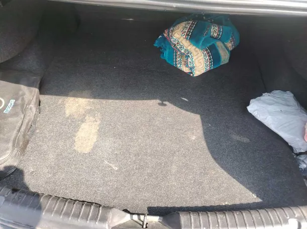 Car image 31