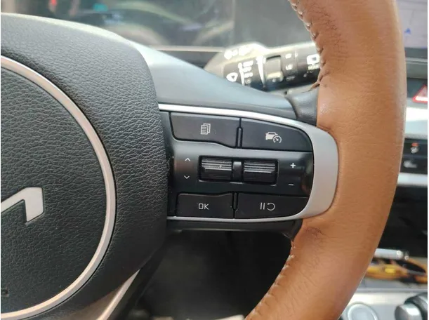 Car image 42