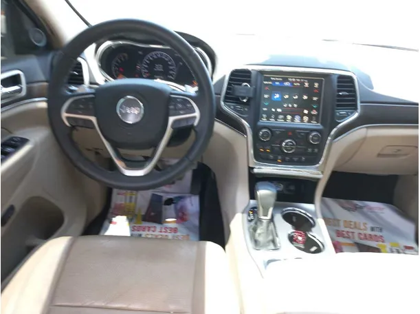 Car image 14