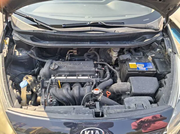 Car image 21
