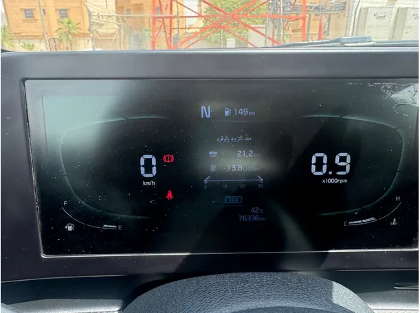 Car image 18