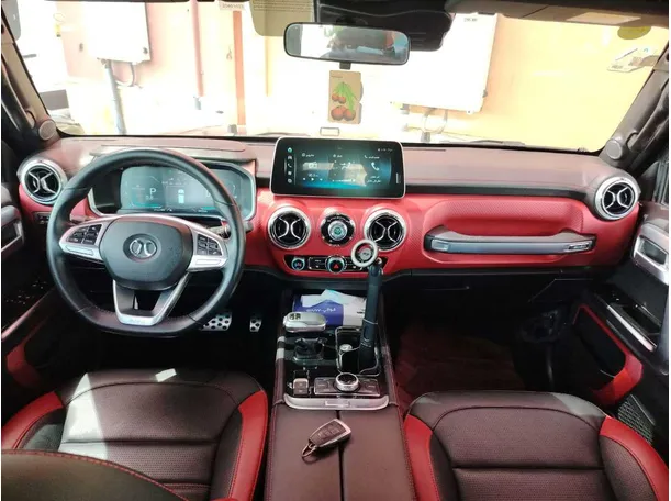 Car image 23