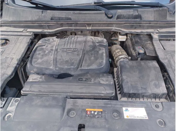 Car image 23