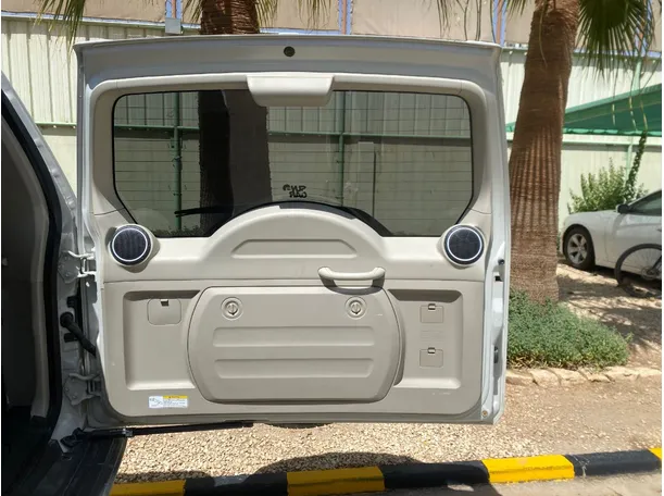 Car image 21