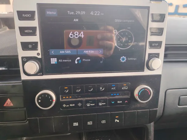 Car image 18