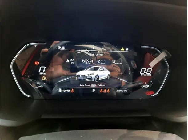 Car image 18