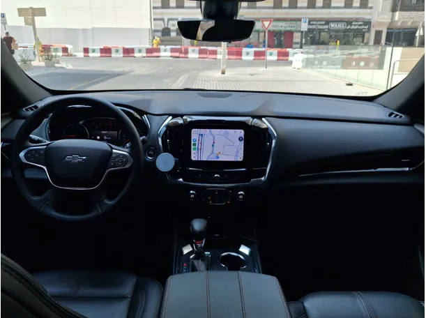 Car image 17