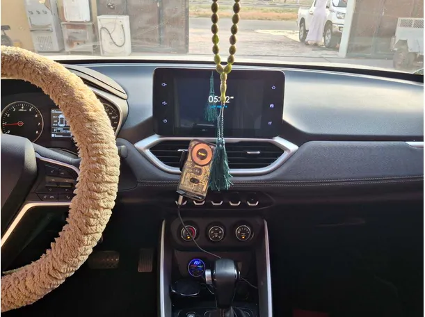 Car image 16