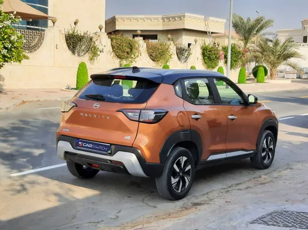 Car image 5