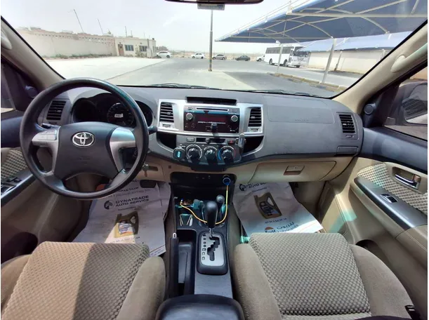 Car image 15