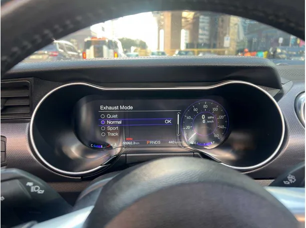 Car image 26