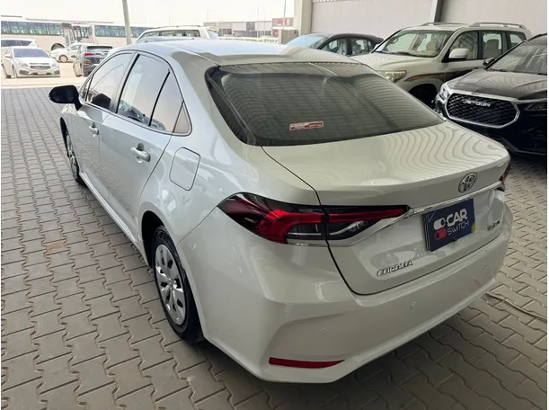 Car image 5