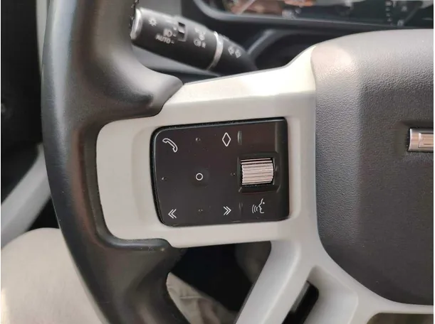 Car image 37