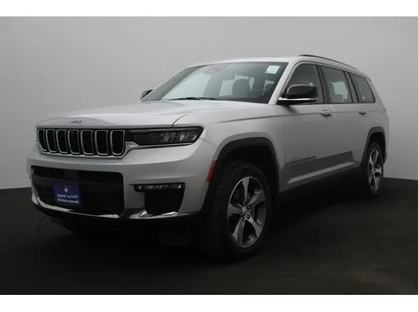 2023 Jeep Grand Cherokee in Abu Dhabi