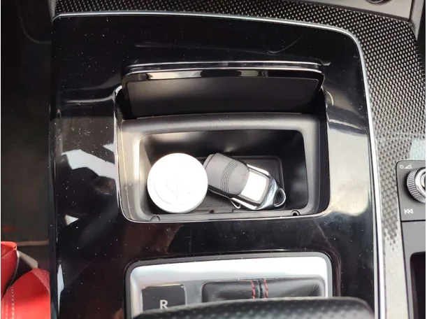 Car image 34